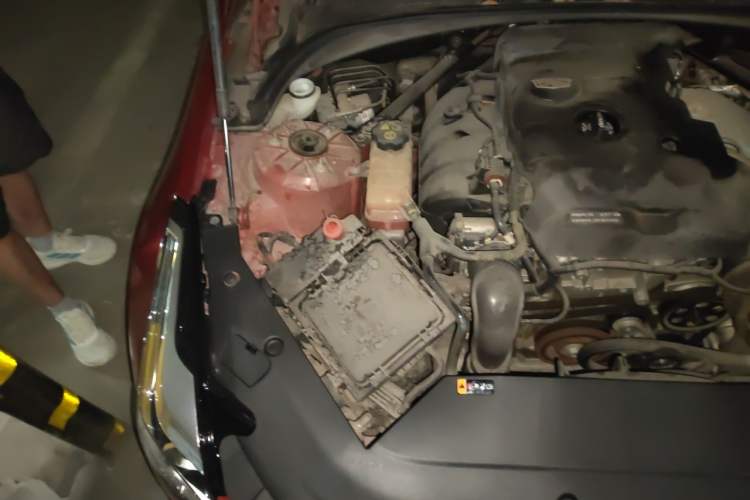 Used Cadillac ATS-L 2017 28T Tech Edition Engine Bay Right