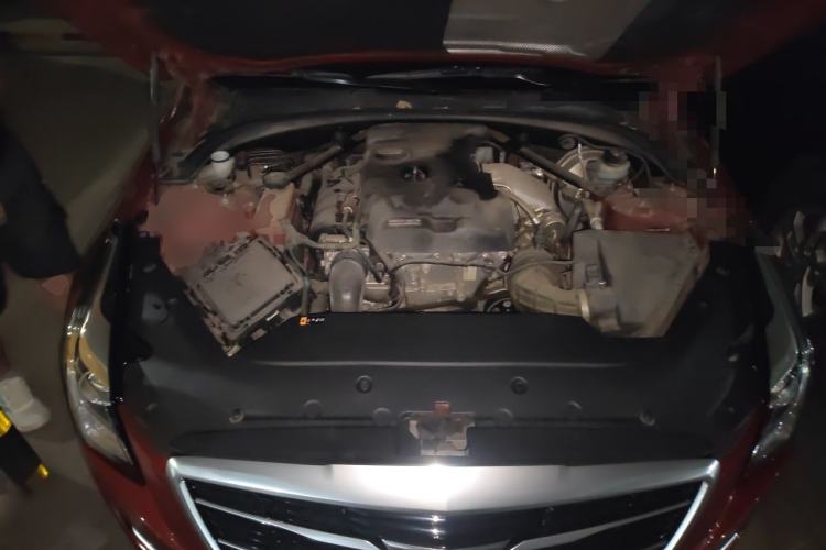 Used Cadillac ATS-L 2017 28T Tech Edition Engine Bay