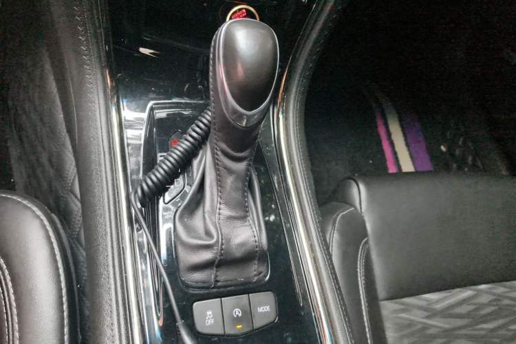 Used Cadillac ATS-L 2017 28T Tech Edition Gear Lever