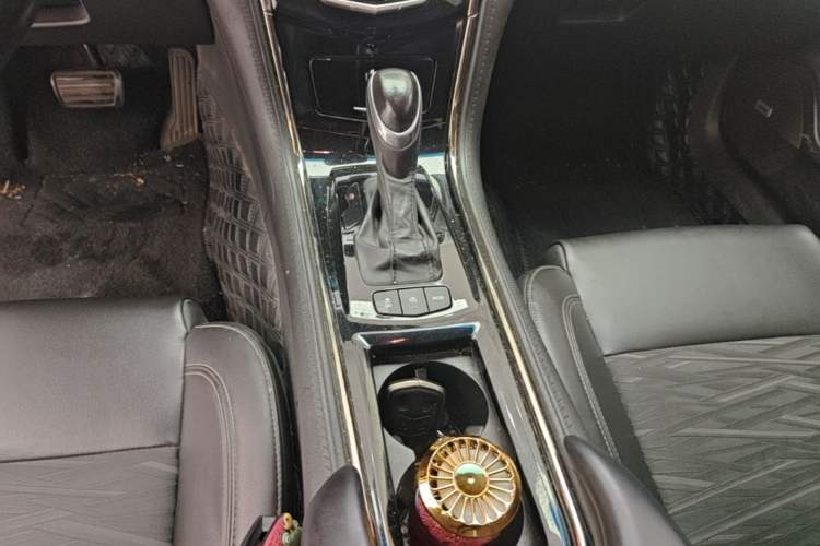 Used Cadillac ATS-L 2017 28T Tech Edition Gear Lever
