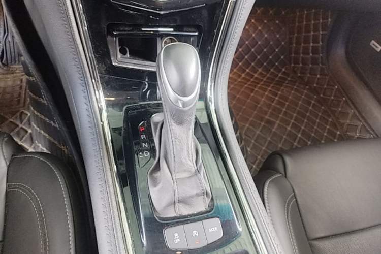 Used Cadillac ATS-L 2017 28T Fashion Edition Gear Lever