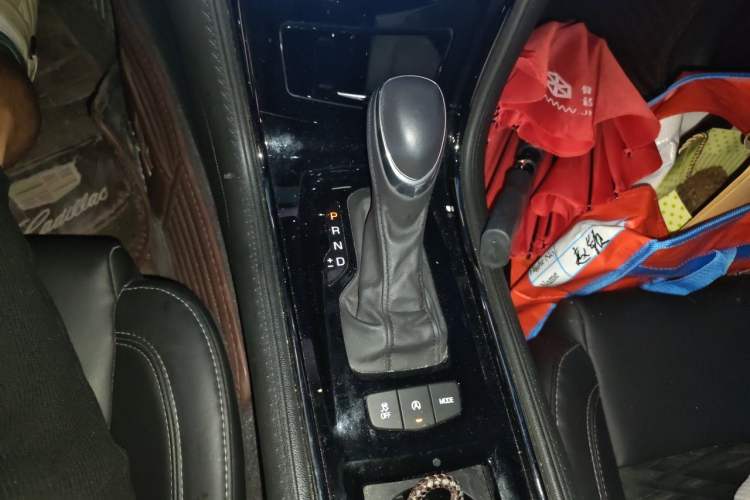 Used Cadillac ATS-L 2017 28T Tech Edition Gear Lever