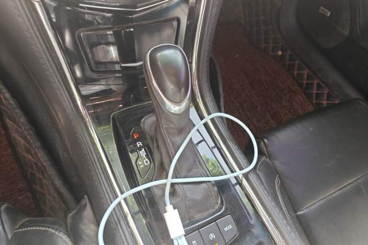 Used Cadillac ATS-L 2017 28T Fashion Edition Gear Lever