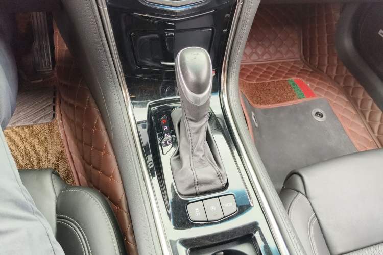 Used Cadillac ATS-L 2017 28T Fashion Edition Gear Lever