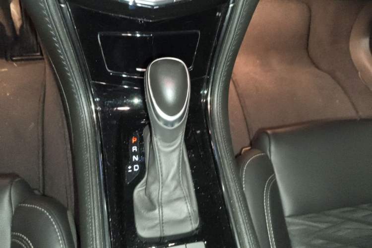 Used Cadillac ATS-L 2017 28T Tech Edition Gear Lever