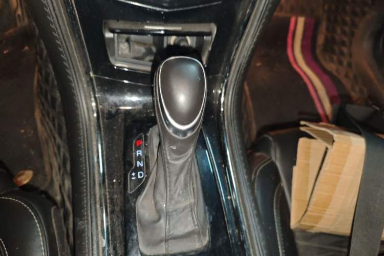 Used Cadillac ATS-L 2017 28T Tech Edition Gear Lever