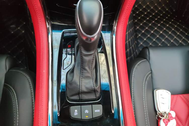 Used Cadillac ATS-L 2017 28T Tech Edition Gear Lever