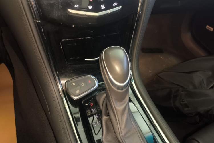 Used Cadillac ATS-L 2017 28T Tech Edition Gear Lever