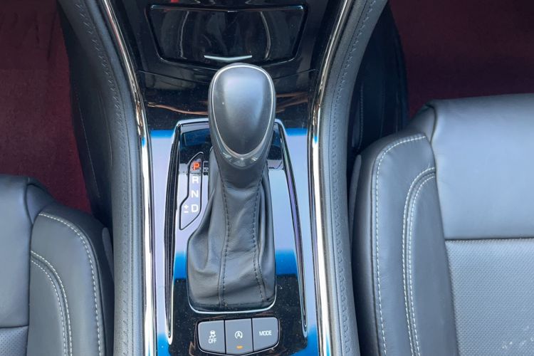 Used Cadillac ATS-L 2017 28T Fashion Edition Gear Lever