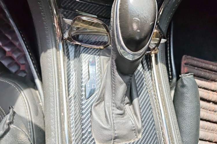 Used Cadillac ATS-L 2017 28T Fashion Edition Gear Lever