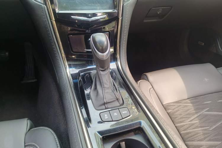 Used Cadillac ATS-L 2017 28T Tech Edition Gear Lever