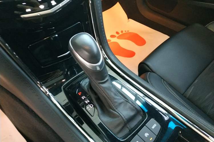 Used Cadillac ATS-L 2017 28T Tech Edition Gear Lever