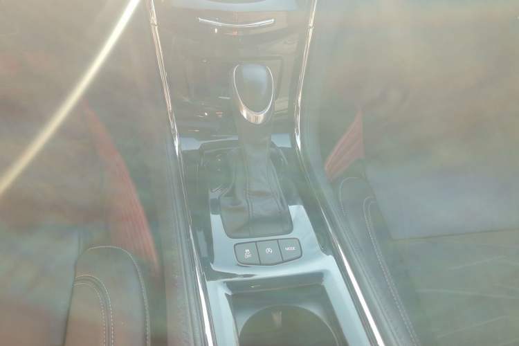 Used Cadillac ATS-L 2017 28T Tech Edition Gear Lever