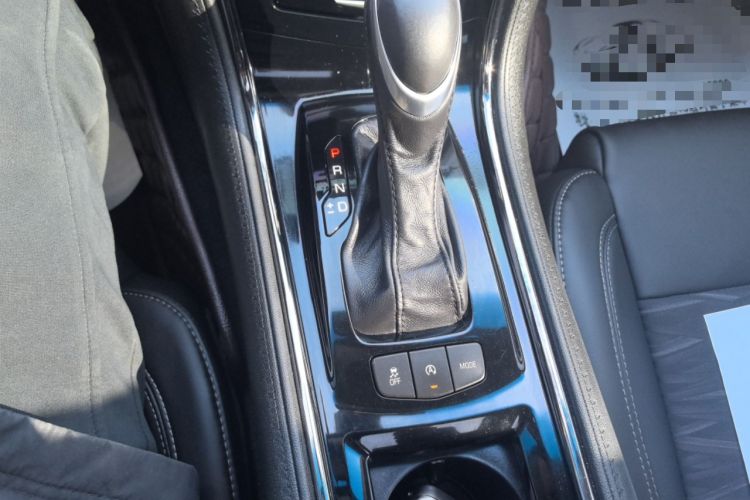 Used Cadillac ATS-L 2017 28T Tech Edition Gear Lever