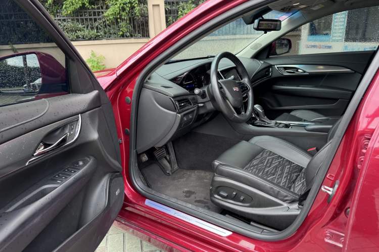 Used Cadillac ATS-L 2017 28T Tech Edition Interior 2