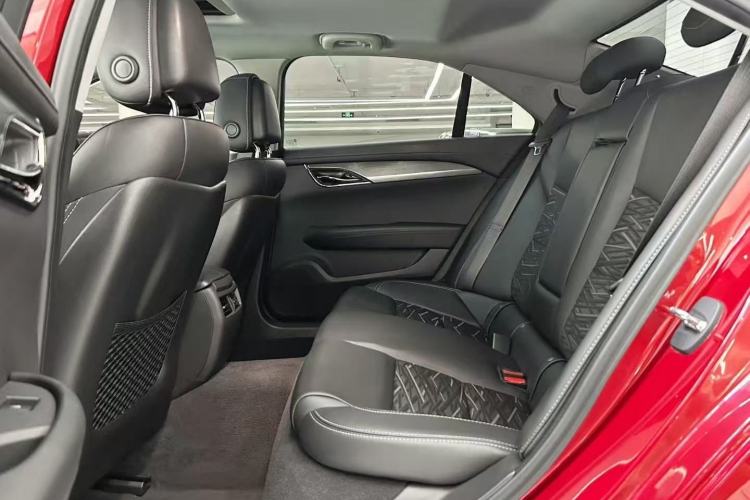 Used Cadillac ATS-L 2017 28T Tech Edition Interior 3