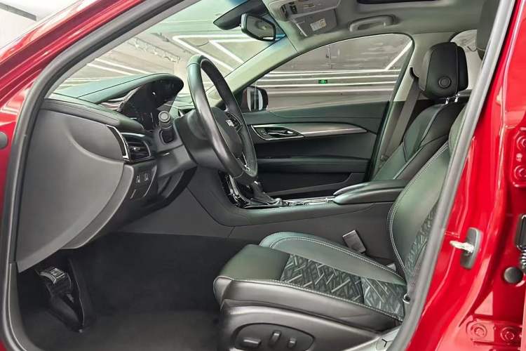 Used Cadillac ATS-L 2017 28T Tech Edition Interior 4