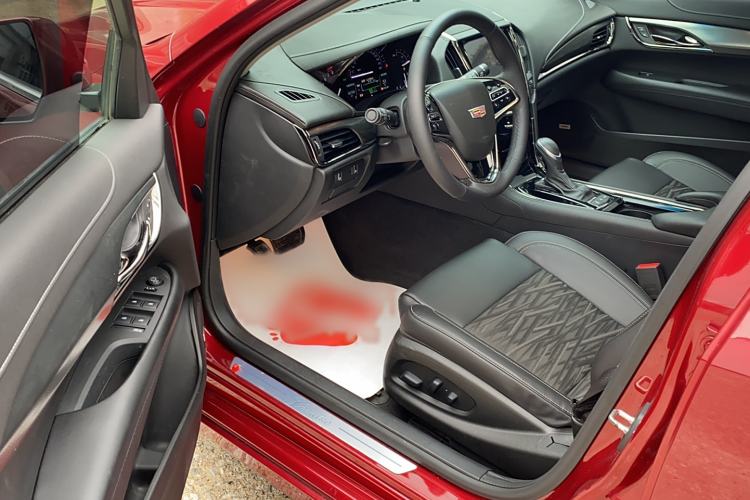 Used Cadillac ATS-L 2017 28T Tech Edition Interior 4