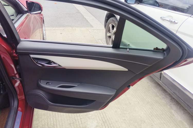 Used Cadillac ATS-L 2017 28T Fashion Edition Interior 6
