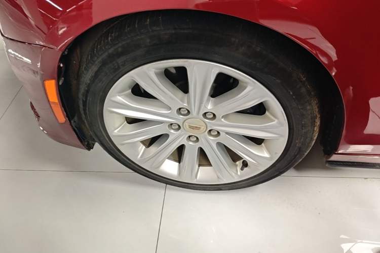 Used Cadillac ATS-L 2017 28T Tech Edition Left Front Wheel Hub