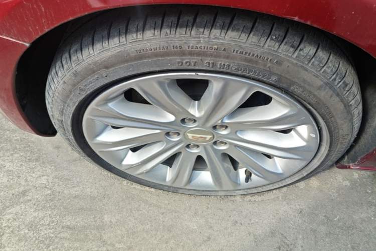 Used Cadillac ATS-L 2017 28T Tech Edition Left Front Wheel Hub