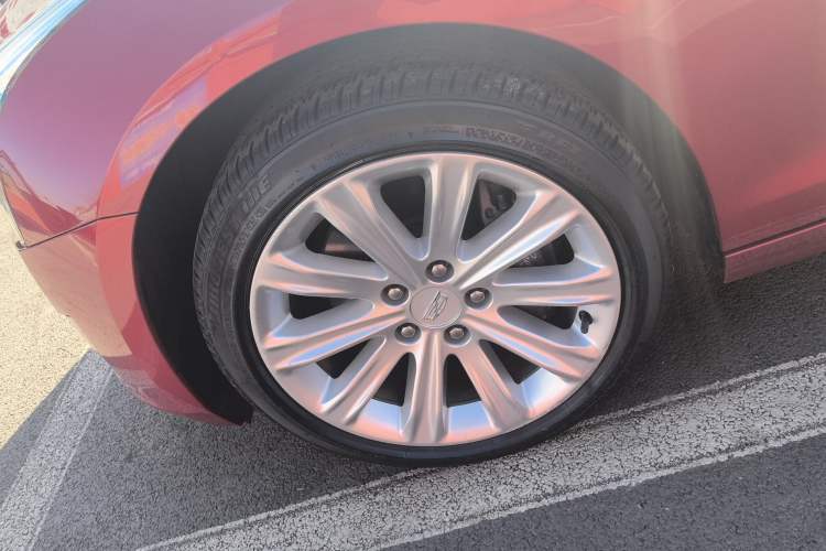 Used Cadillac ATS-L 2017 28T Tech Edition Left Front Wheel Hub