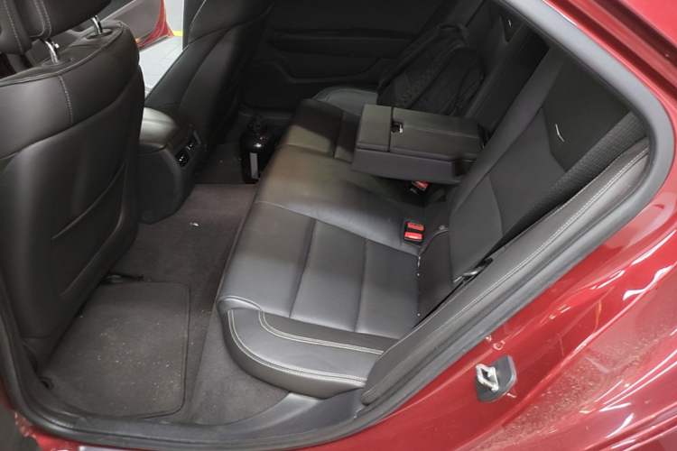 Used Cadillac ATS-L 2017 28T Fashion Edition Left Rear Seat