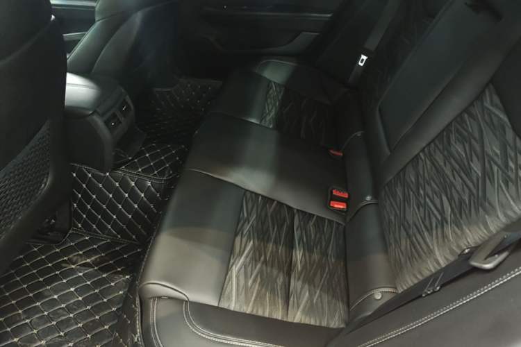 Used Cadillac ATS-L 2017 28T Tech Edition Left Rear Seat