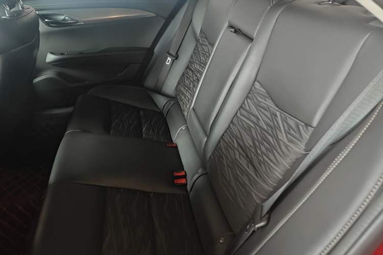 Used Cadillac ATS-L 2017 28T Tech Edition Left Rear Seat