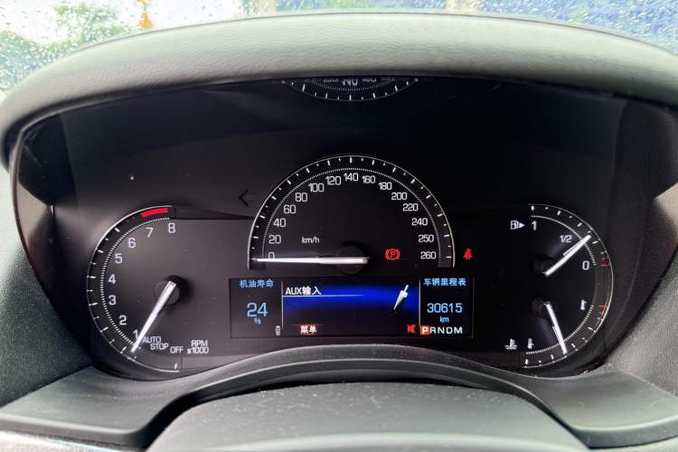 Used Cadillac ATS-L 2017 28T Tech Edition Odometer Close Up