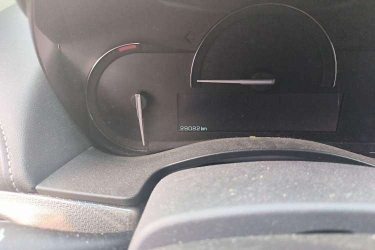 Used Cadillac ATS-L 2017 28T Tech Edition Odometer Close Up