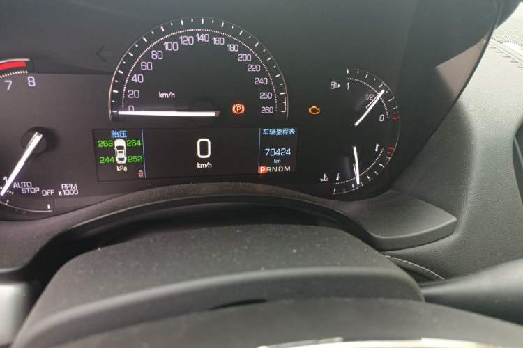 Used Cadillac ATS-L 2017 28T Fashion Edition Odometer Close Up