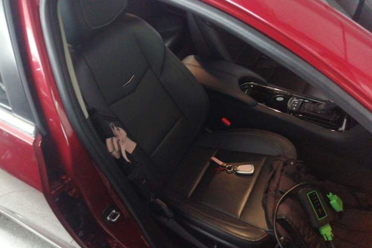 Used Cadillac ATS-L 2017 28T Fashion Edition Right Front Seat