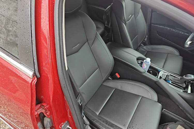 Used Cadillac ATS-L 2017 28T Fashion Edition Right Front Seat