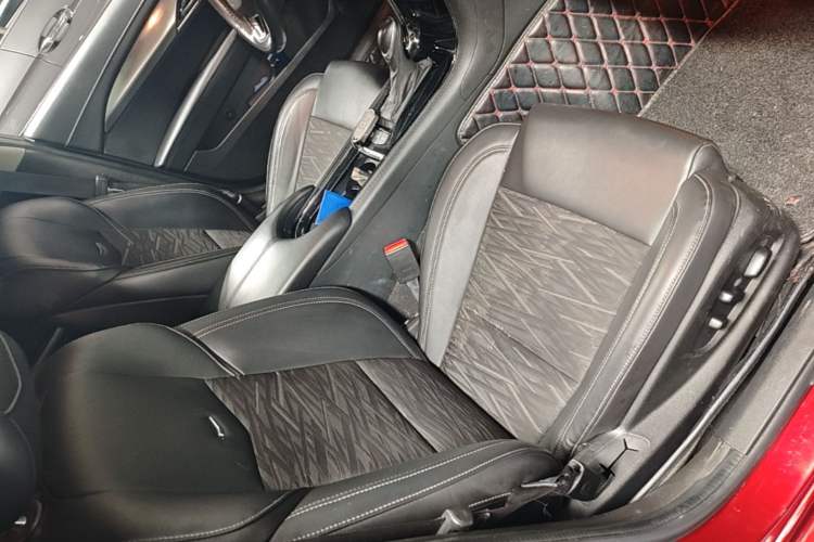 Used Cadillac ATS-L 2017 28T Tech Edition Right Front Seat
