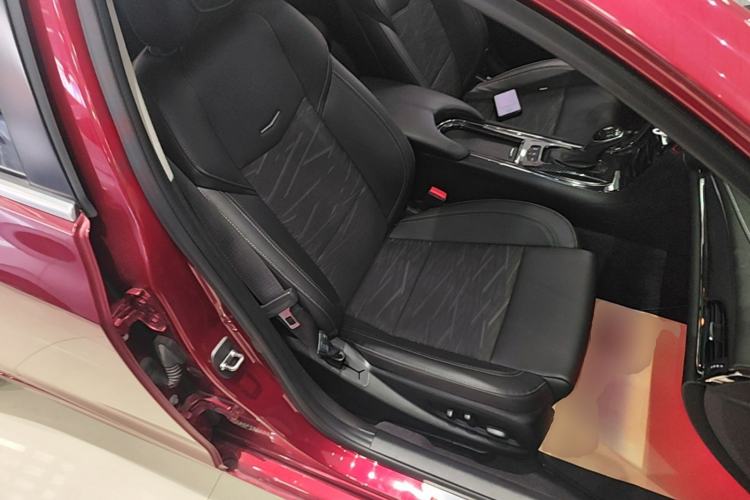Used Cadillac ATS-L 2017 28T Tech Edition Right Front Seat