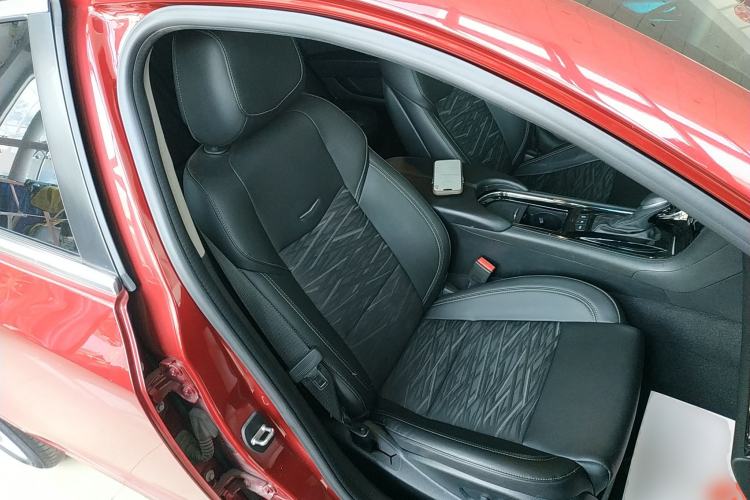 Used Cadillac ATS-L 2017 28T Tech Edition Right Front Seat