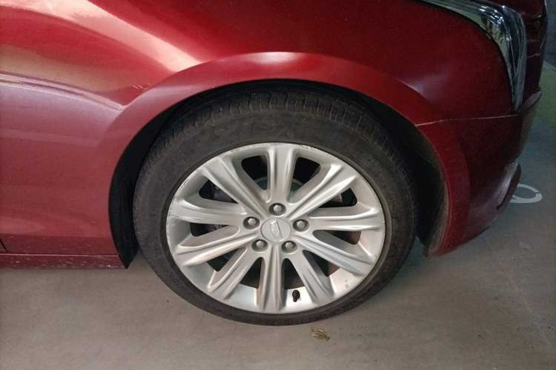 Used Cadillac ATS-L 2017 28T Fashion Edition Right Front Wheel Hub