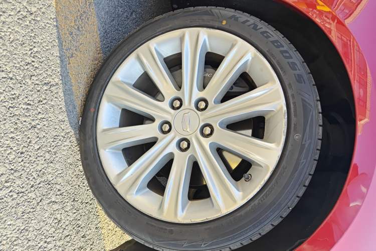 Used Cadillac ATS-L 2017 28T Fashion Edition Right Front Wheel Hub