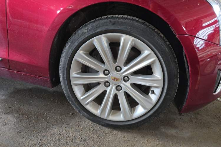 Used Cadillac ATS-L 2017 28T Fashion Edition Right Front Wheel Hub