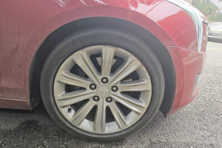 Used Cadillac ATS-L 2017 28T Fashion Edition Right Front Wheel Hub
