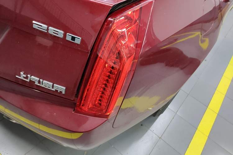 Used Cadillac ATS-L 2017 28T Fashion Edition Right Rear Taillight