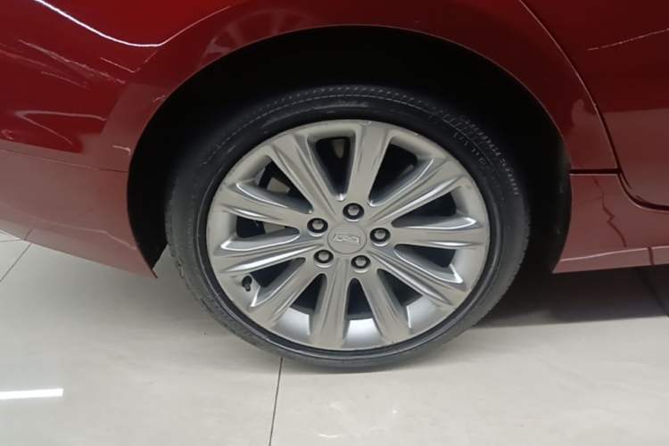 Used Cadillac ATS-L 2017 28T Fashion Edition Right Rear Wheel Hub