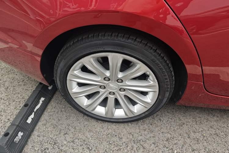 Used Cadillac ATS-L 2017 28T Tech Edition Right Rear Wheel Hub