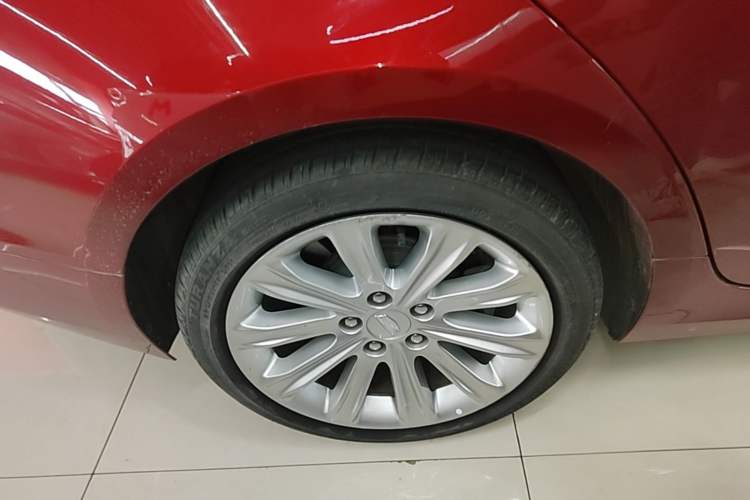 Used Cadillac ATS-L 2017 28T Fashion Edition Right Rear Wheel Hub