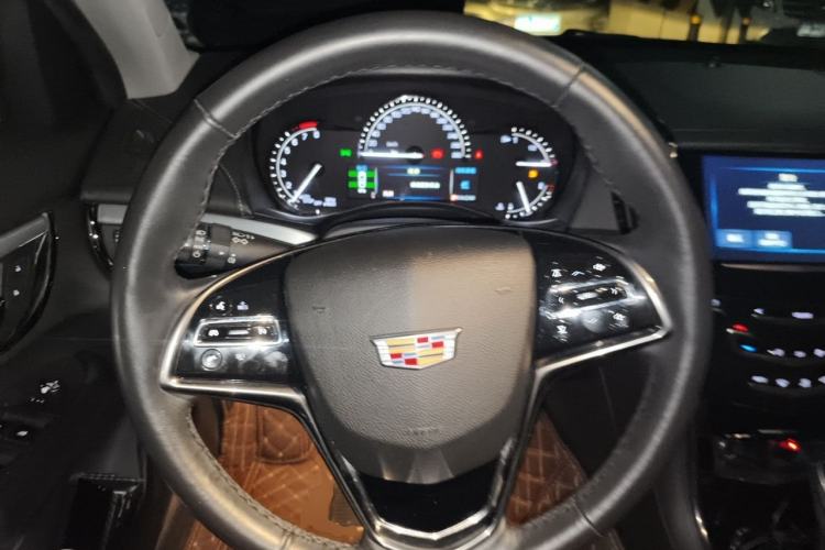 Used Cadillac ATS-L 2017 28T Fashion Edition Steering Wheel