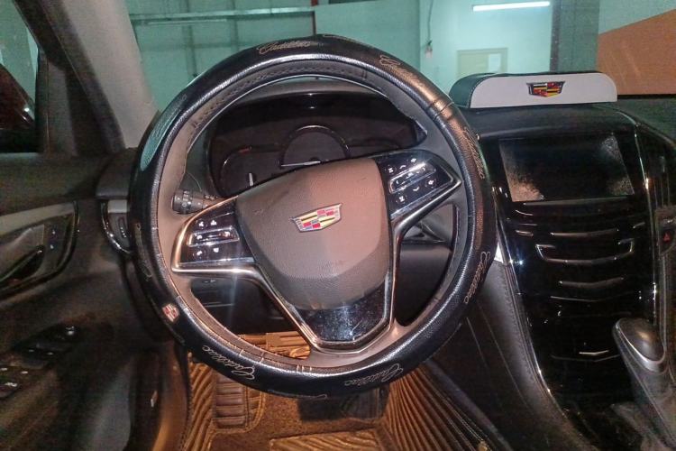 Used Cadillac ATS-L 2017 28T Fashion Edition Steering Wheel