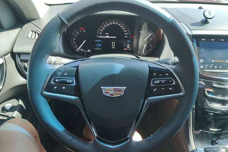 Used Cadillac ATS-L 2017 28T Fashion Edition Steering Wheel