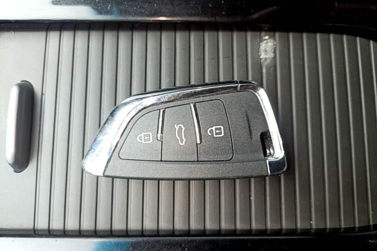 Used Cadillac ATS-L 2017 28T Fashion Edition Vehicle Key