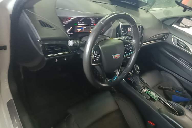Used Cadillac ATS-L 2017 28T Tech Edition Center Console